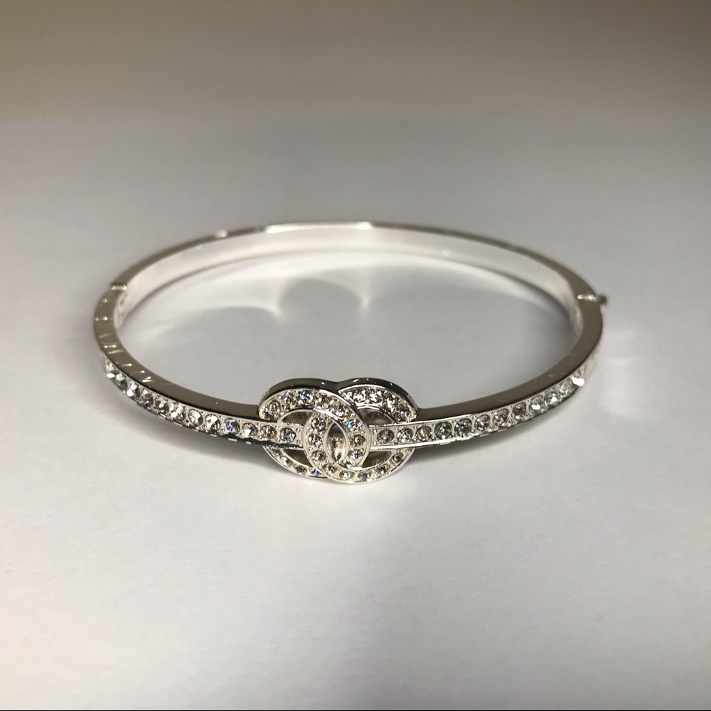 Rhinestone silver bracelet fancy costume jewelry - Picture 2 of 6